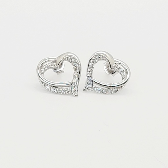 NWOT Heart shape earrings 925 Sterling Silver - Picture 1 of 3